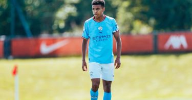 Shea Charles reveals Manchester City's world-class trio that helped him grow 